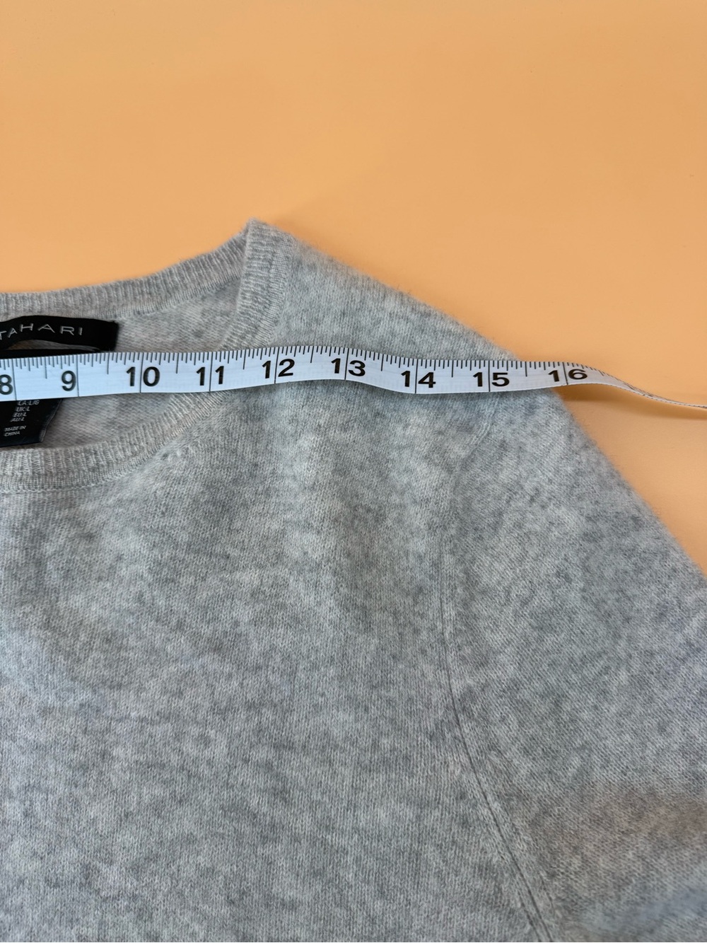Tahari Pure Luxe Ligh Gray 100% Cashmere Crewneck Soft Cozy Sweater - Picture 4 of 6